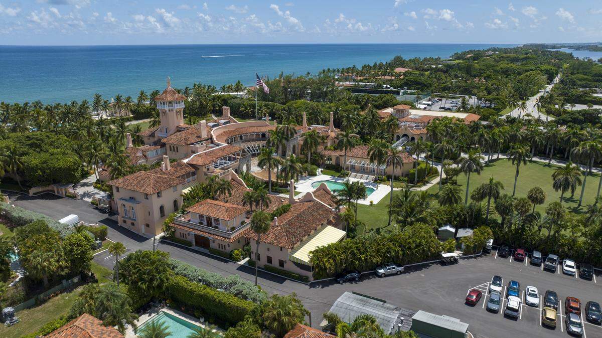 The U.S. Secret Service said their agents and a Palm Beach County Sheriff’s Office deputy shot and killed a man inside the front gate  of President Trump’s Mar-a-Lago estate in Palm Beach, Sunday, Feb. 22, 2026. The man was carrying a shotgun and fuel can, authorities said.