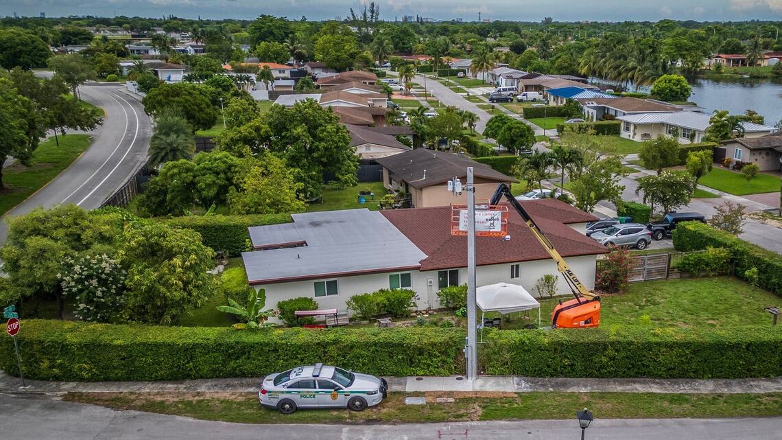5G towers are popping up in Kendall — and residents are not happy about it