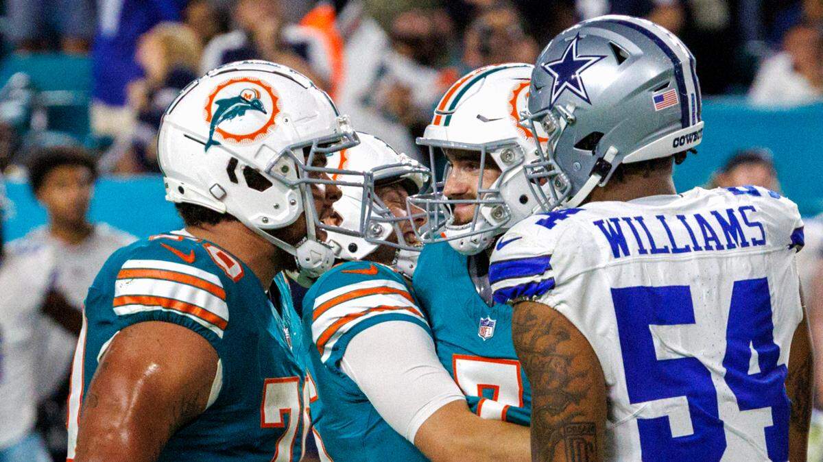 Miami Dolphins place kicker Jason Sanders (7) celebrates with teammates after kicking the winning field goal during fourth quarter of an NFL football game against the Dallas Cowboys at Hard Rock Stadium on Sunday, Dec. 24, 2023 in Miami Gardens, Fl.