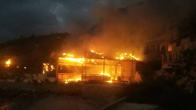On Saturday, March 28, 2020, a mob in northern Haiti set the Joupana resort on fire, burning all four of its buildings. The resort is located in Port Français, a hillside village near Haiti’s northern coast between the town of Labadie and Baie de l’Acul. Its owner is a Haitian-American engineer, Jude Jean-Gilles and his wife, Beatrice.