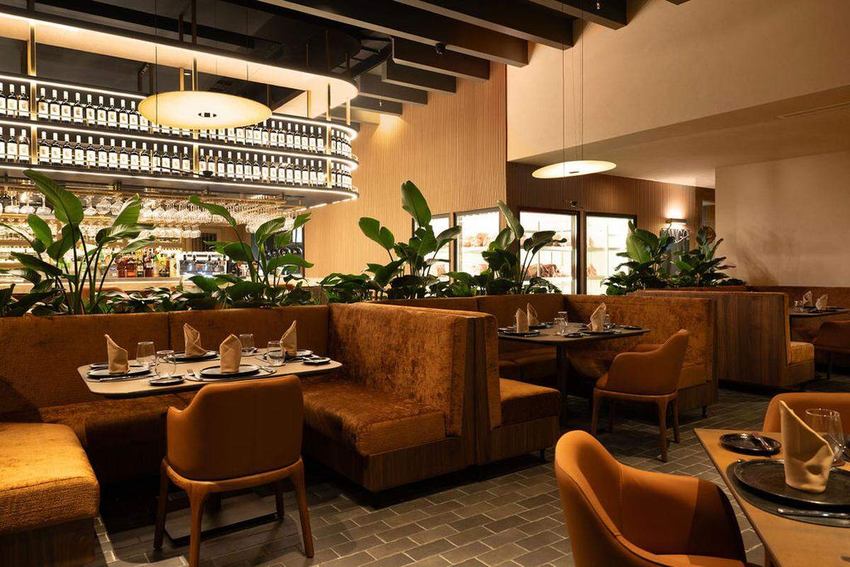 The interior of 1986 Steakhouse in Coconut Grove.