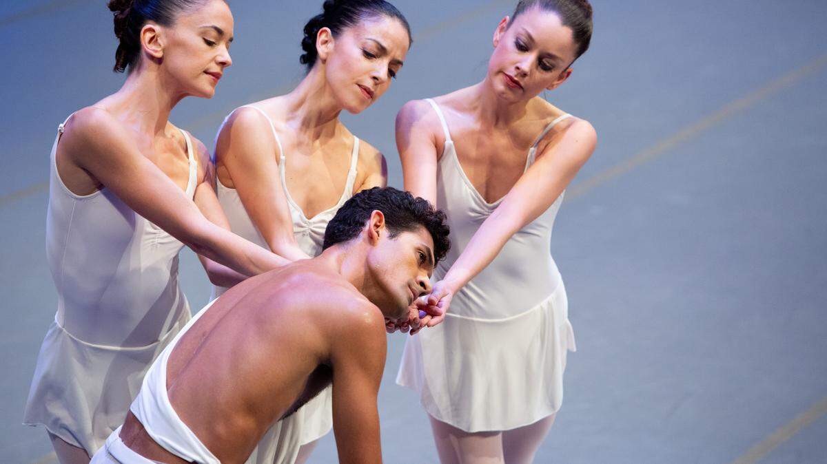 Miami City Ballet dancers perform in ‘Apollo,’ a ballet that became the first collaboration between composer Igor Stravinsky and choreographer George Balanchine