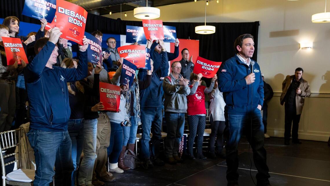 Discurso final de DeSantis en Iowa ataca a Trump: ‘Si besas el anillo, él dirá que eres maravilloso’