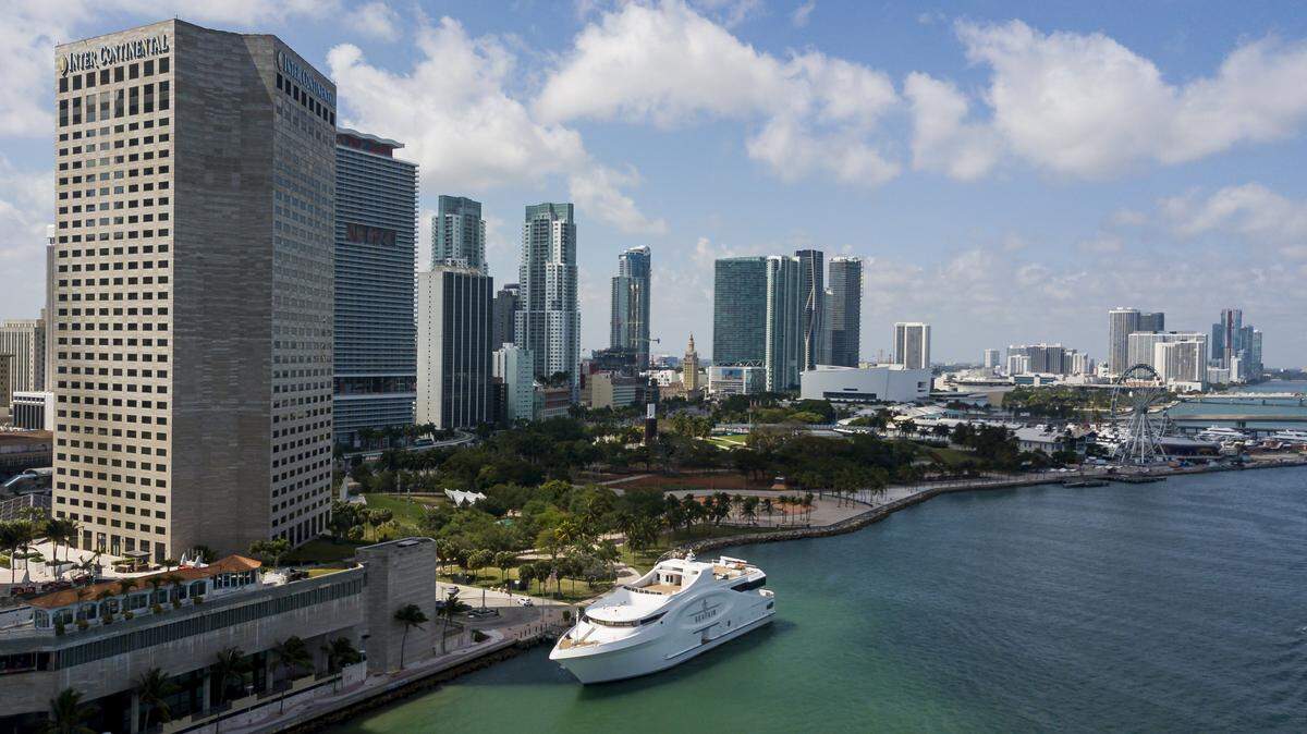 Aerial view of downtown Miami as city officials continue to enforce a Òshelter-in-placeÓ order for its residents on Friday, March 27, 2020. Concerns over COVID-19 continue to spread throughout South Florida.