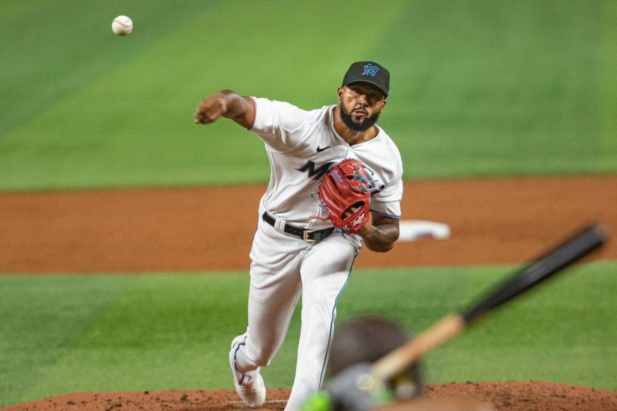Miami Marlins starting pitcher Sandy Alcantara (22) pitches during the third inning of an MLB game against the San Diego Padres at loanDepot park in Miami, Florida, on Monday, Aug. 15, 2022.