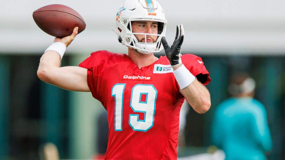 Miami Dolphins quarterback Skylar Thompson (19) sets up to pass during NFL football training camp at Baptist Health Training Complex in Hard Rock Stadium on Friday, August 5, 2022 in Miami Gardens, Florida.