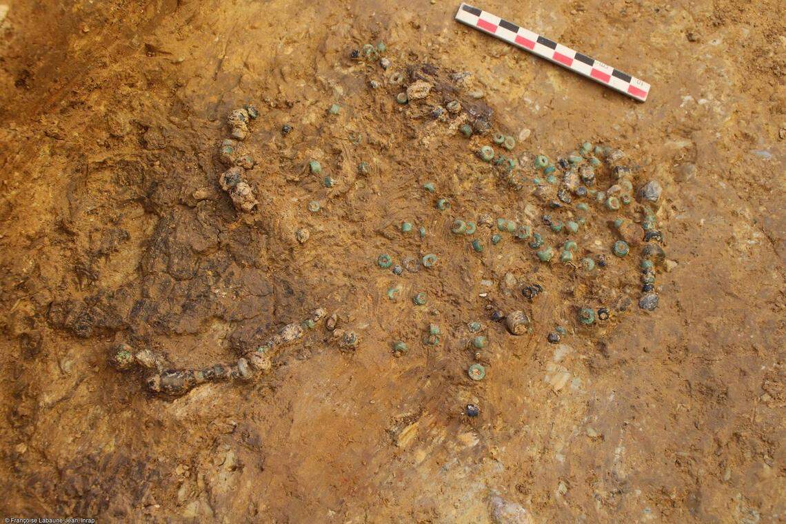 A pearl necklace buried in one of the tombs.