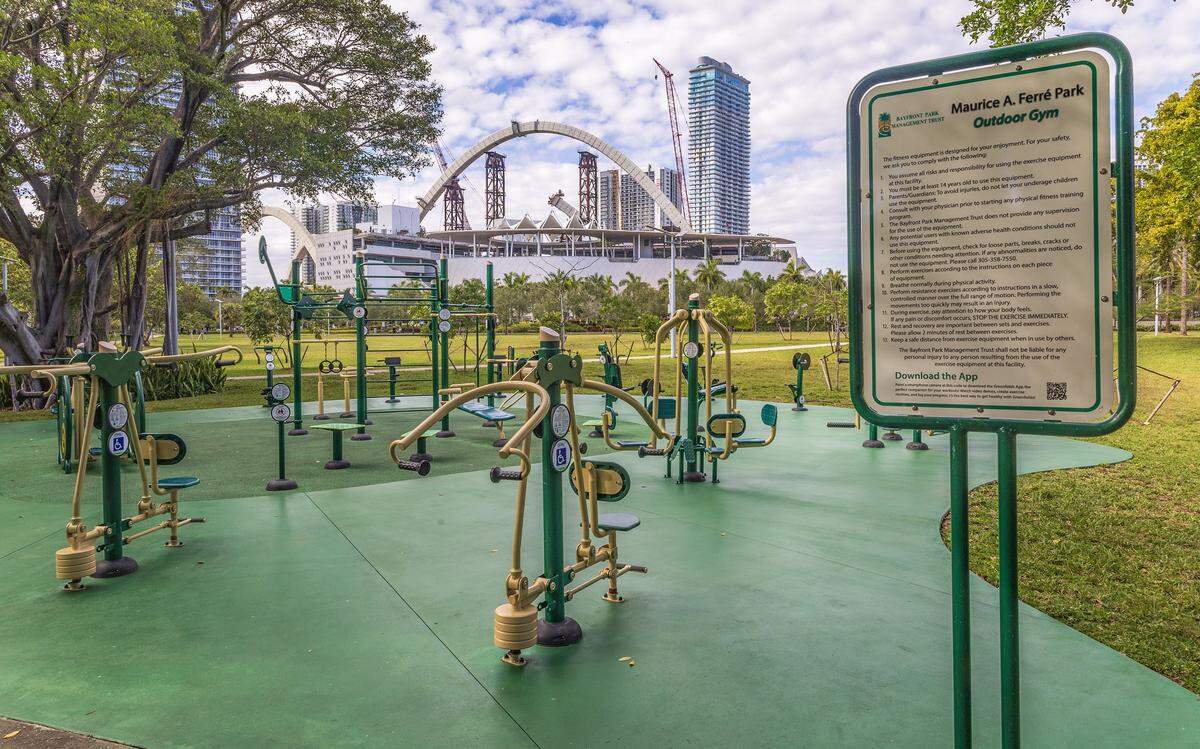 View of the outdoor gym equipment in Maurice A. Ferré Park, one of the projects of former City of Miami Commissioner Joe Carollo's legacy being scrubbed from City Hall, after losing his bet to become City Mayor, last November, in Miami, on Wednesday, January 28, 2026.