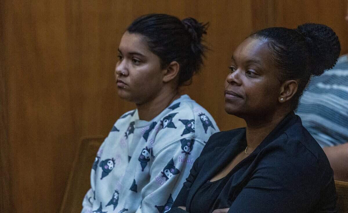 Precious Bland (right), who was found not guilty by reason of insanity of killing her 1-year-old daughter back in 2021, seats next her daughter Ahlona Willis during a hearing in front of Judge Miguel de la O, in Courtroom 2-4, at the Richard E. Gerstein Justice Building, on Wednesday July 15, 2026.
