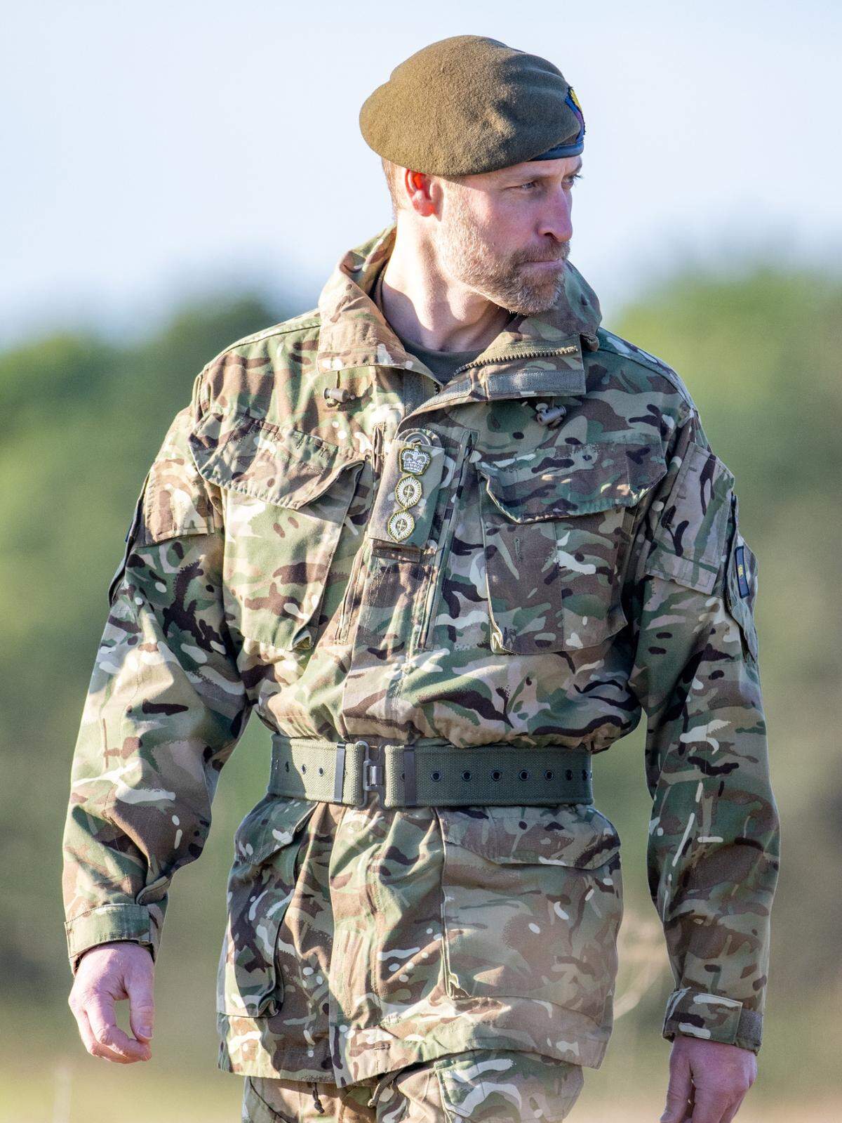 prince william visits welsh guards