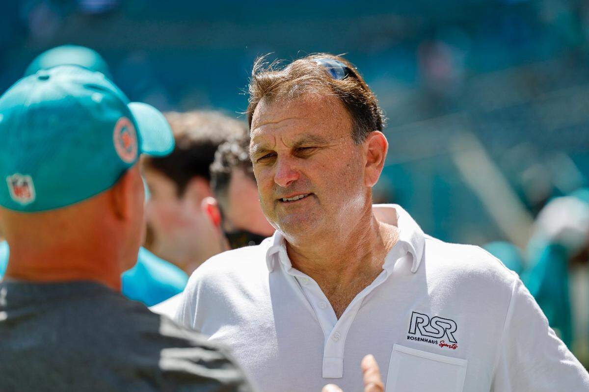 Tyreek Hill’s agent, Drew Rosenhaus, right, looks on before the start of an NFL football game against the Jacksonville Jaguars.