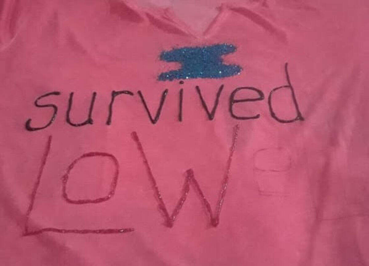 A former inmate’s homemade t-shirt