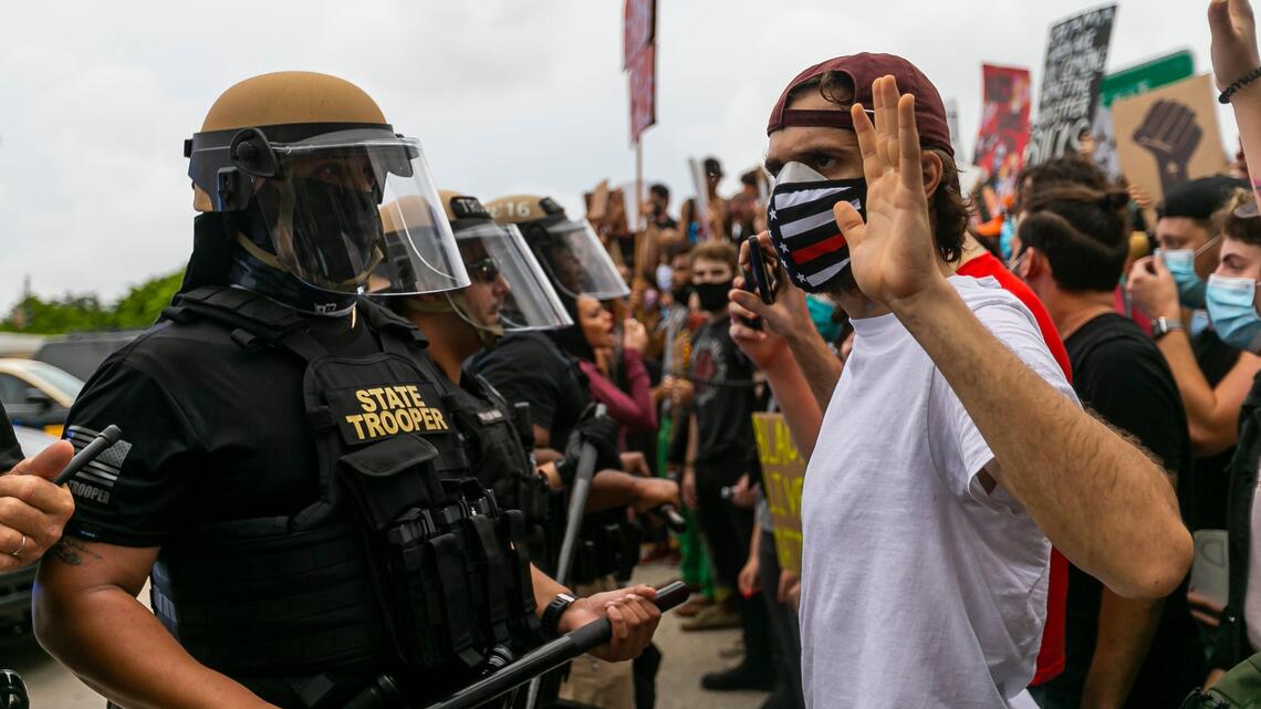 Florida’s new ‘anti-mob’ law infringes on the 1st and 14th amendments, lawsuit states