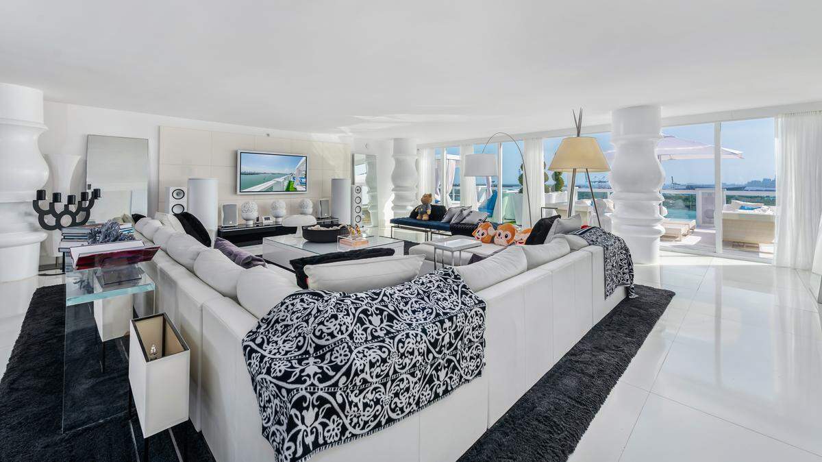 The English rapper Craig David is trading Miami for London.