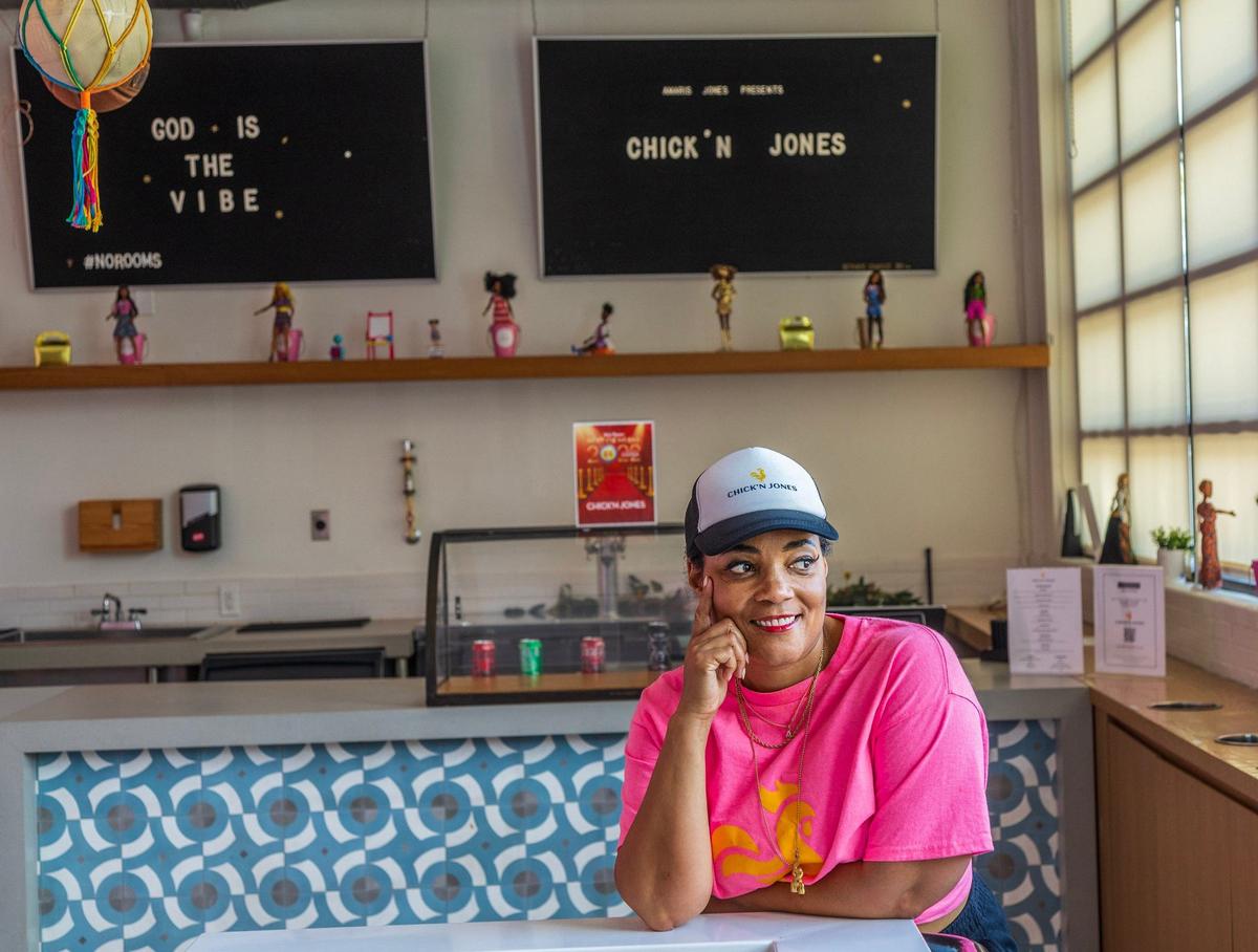 Chef and influencer Amaris Jones operated a fast-casual fried chicken restaurant, Chick’N Jones, at Freehold Studios in Wynwood. It closed in October of 2024.