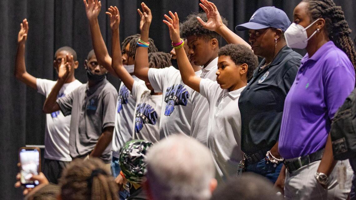 In Liberty City, town hall serves as a ‘United Cry’ to combat gun violence