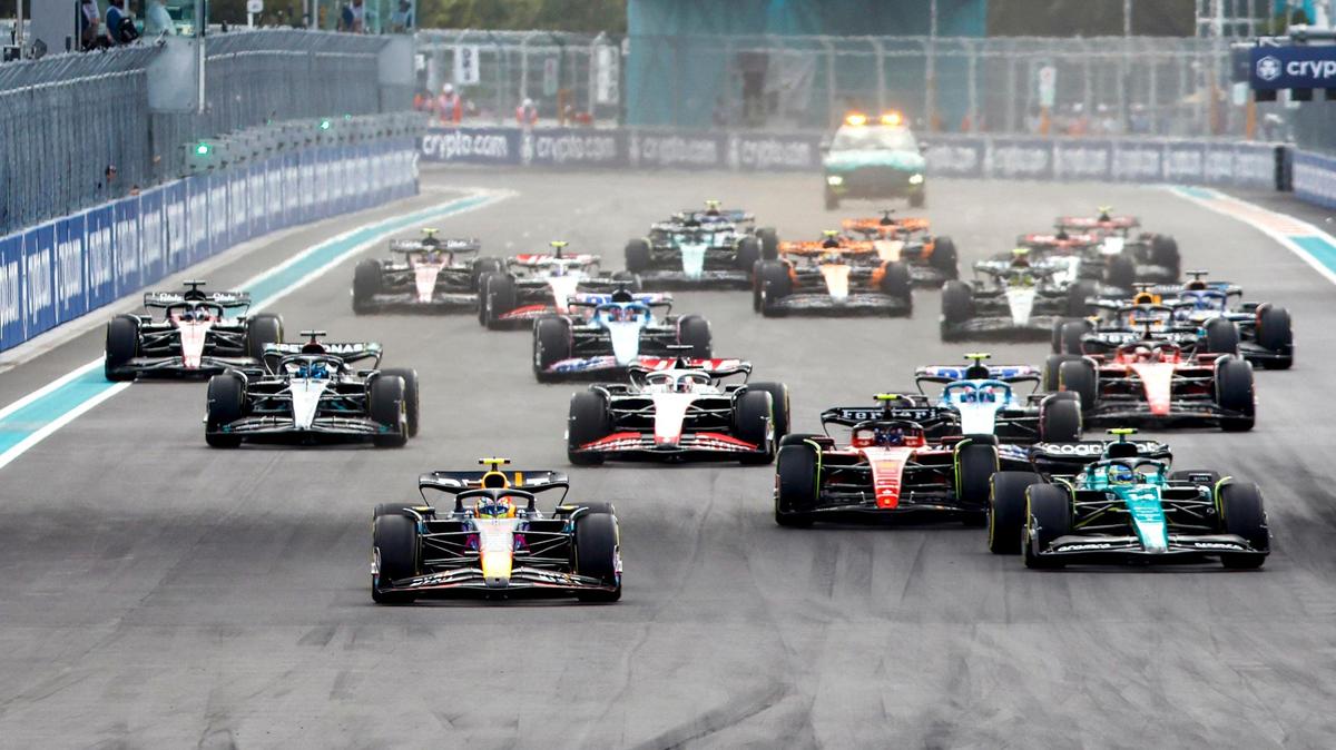 Cars take off to start the Formula One Miami Grand Prix at the Miami International Autodrome on Sunday, May 7, 2023, in Miami Gardens, Fla.