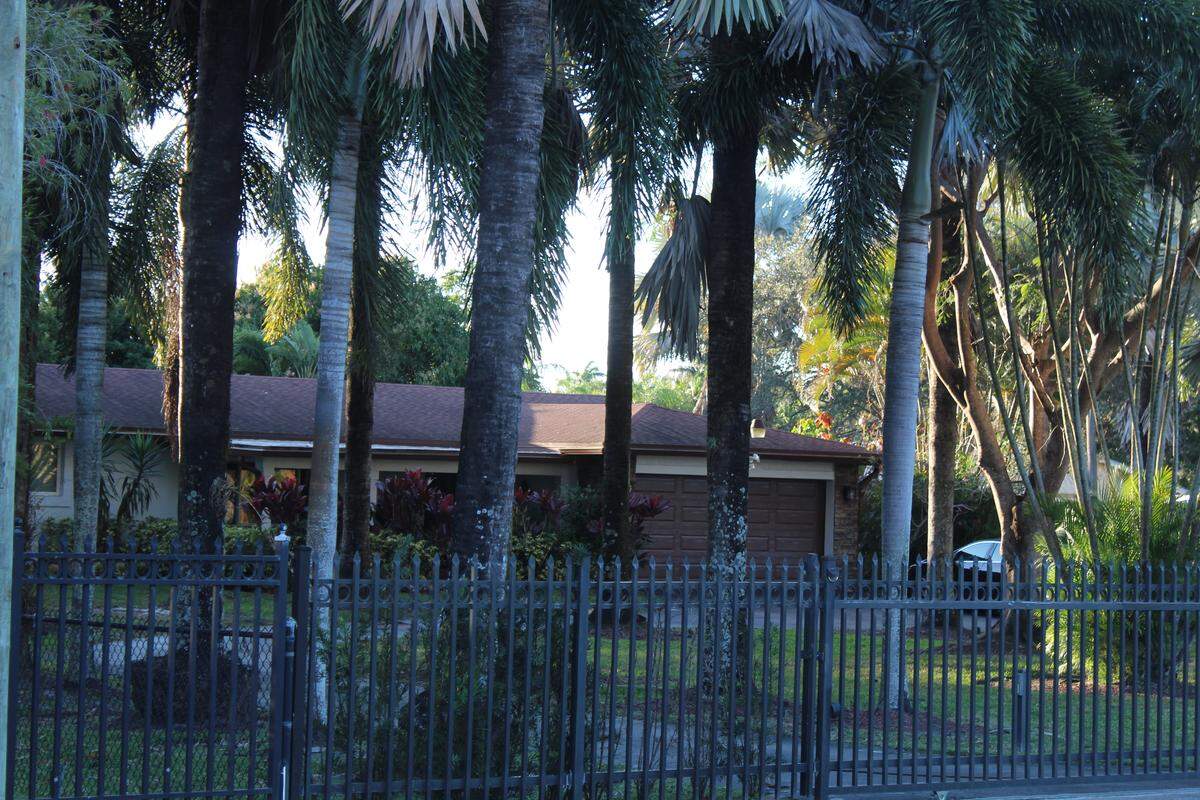 The Southwest Ranches home of Debra Kerr, which the FBI searched on Wednesday, Feb. 25, 2026, as part of its investigation into Alberto Carvalho, whose L.A. home and office at the Los Angeles school district headquarters were also searched Wednesday by the FBI.