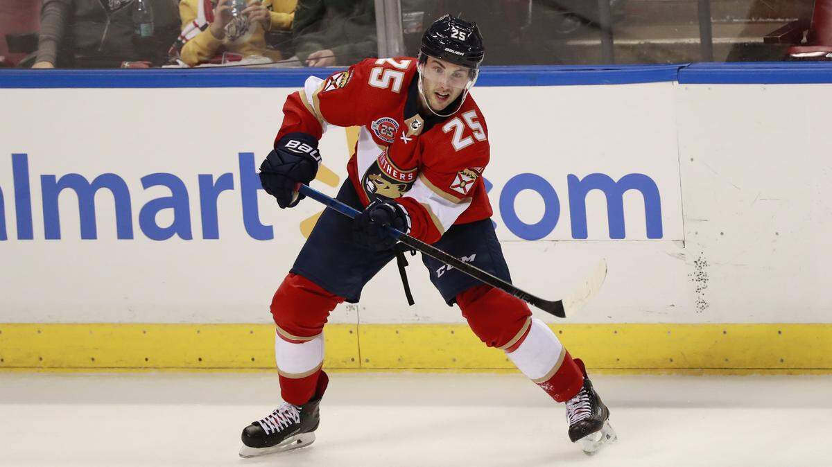 Florida Panthers center Derick Brassard is shown during the second period of an NHL hockey game against the Vegas Golden Knights, Saturday, Feb. 2, 2019 in Sunrise, Fla. (AP Photo/Wilfredo Lee)