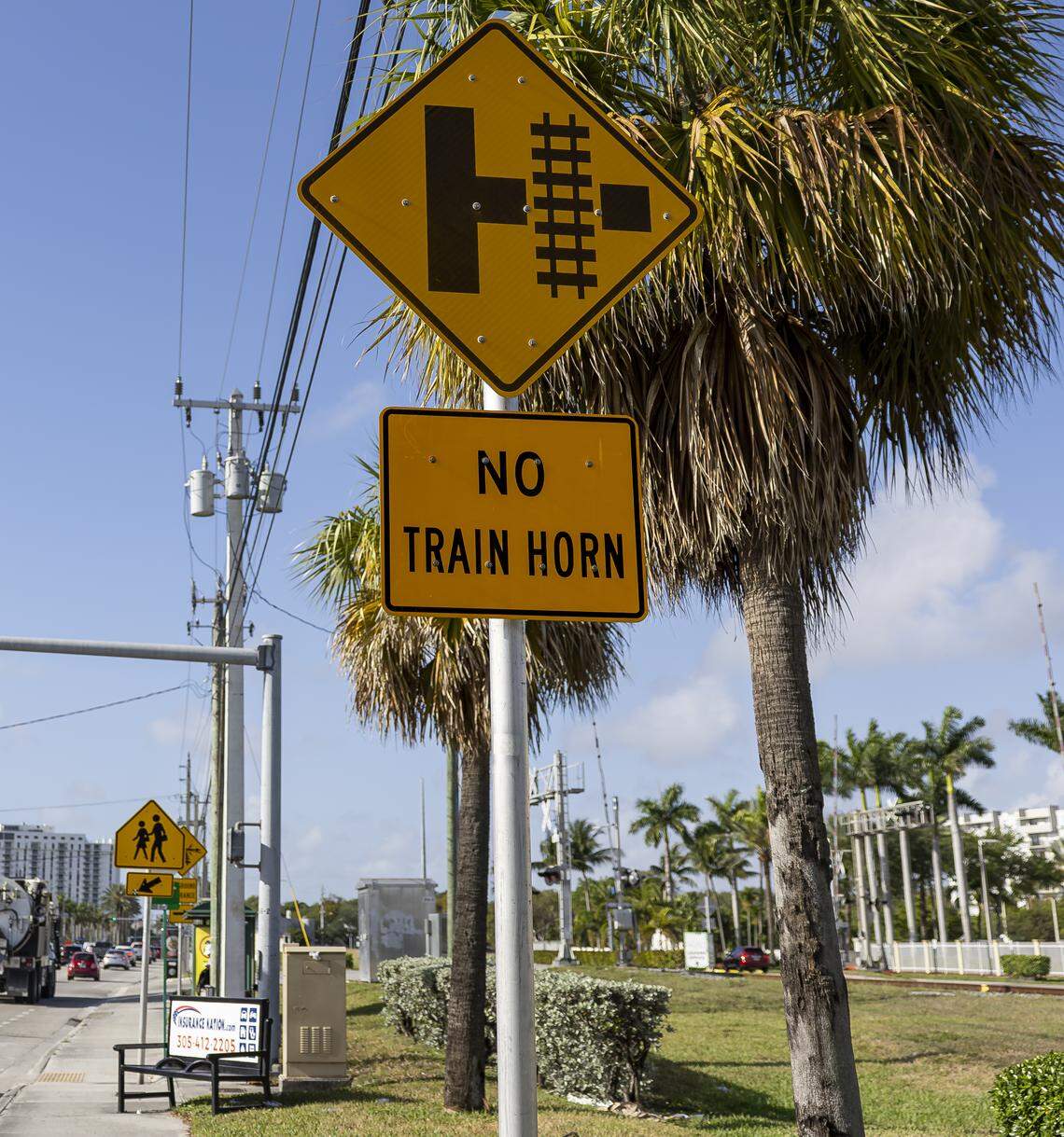 A sign at the Northeast 141st Street crossing near Biscayne Boulevard in North Miami alerts drivers that the Brightline train does not sound its horn. Miami-Dade and Broward counties are “quiet zones.” 