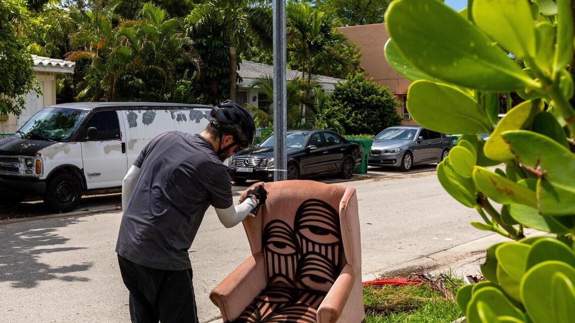 Pick up trash in your neighborhood and this Miami artist will thank you with an NFT