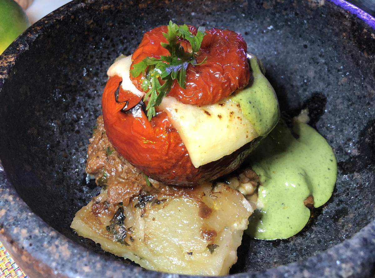 Rocoto relleno en La Mar de Gastón Acurio.