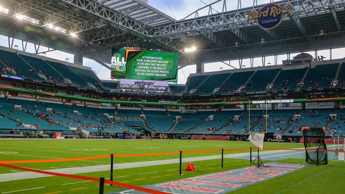 Increment weather causes delay of the start of the Miami Hurricanes football game against the Middle Tennessee State Blue Raiders at Hard Rock Stadium in Miami Gardens on Saturday, September 24, 2022.
