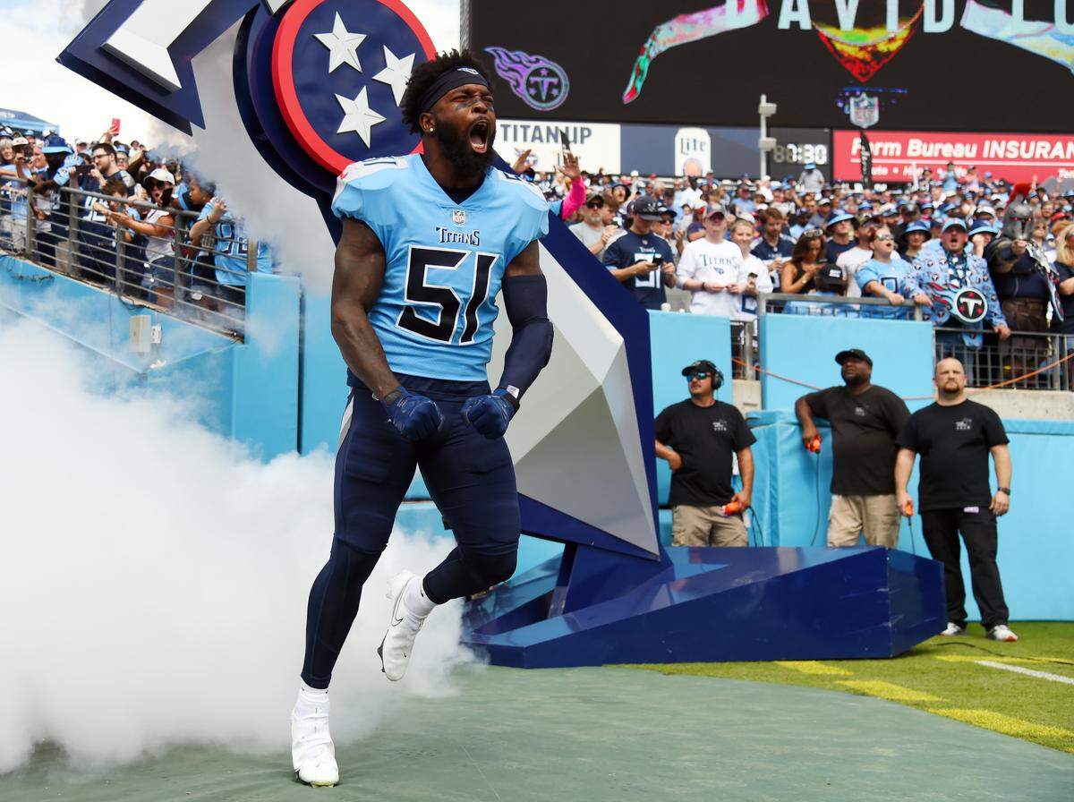 Sep 25, 2022; Nashville, Tennessee, USA; Tennessee Titans linebacker David Long Jr. (51) takes the field before the game against the Las Vegas Raiders at Nissan Stadium. Mandatory Credit: Christopher Hanewinckel-USA TODAY Sports