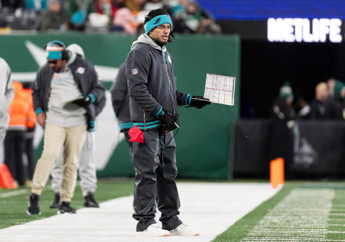 Miami Dolphins head coach Mike McDaniel looks on from the sideline as his team plays against the New York Jets in the first half of their NFL game at MetLife Stadium on Sunday, Jan. 5, 2025, in East Rutherford, N.J.