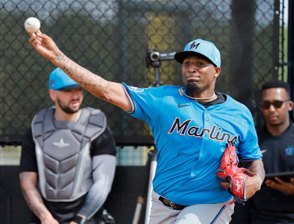Miami Marlins Sixto Sanchez (45) pitches during Miami Marlins pitchers and catchers spring training workout at Roger Dean Chevrolet Stadium in Jupiter, Florida on Thursday, February 15, 2024.