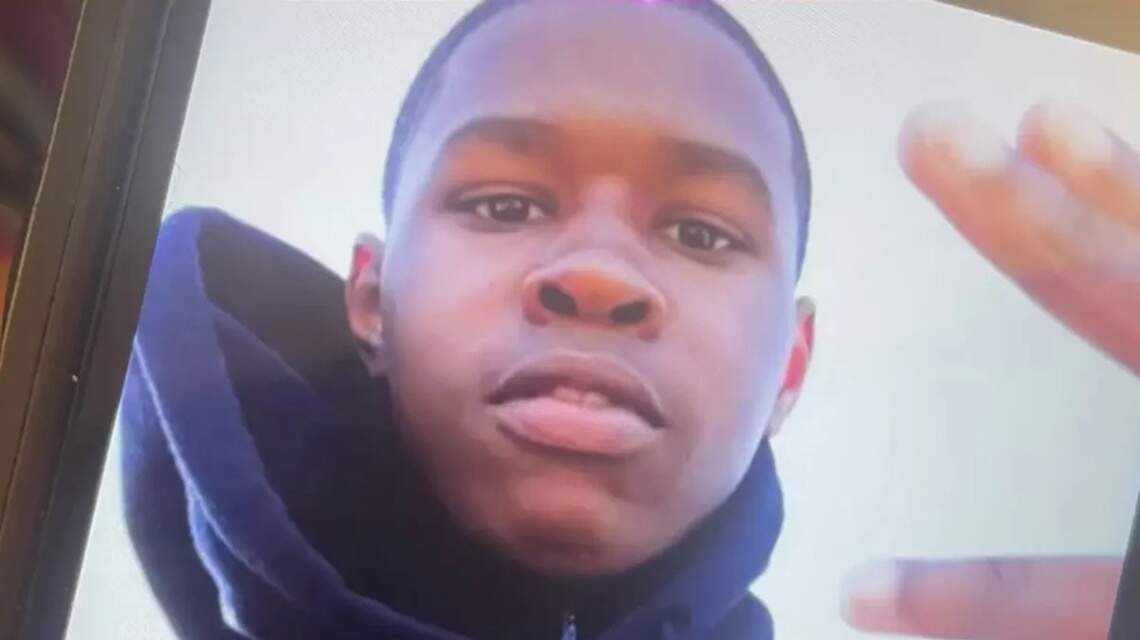 Two weeks after police chase ends in fatal shooting, Miami cops remain mum on details