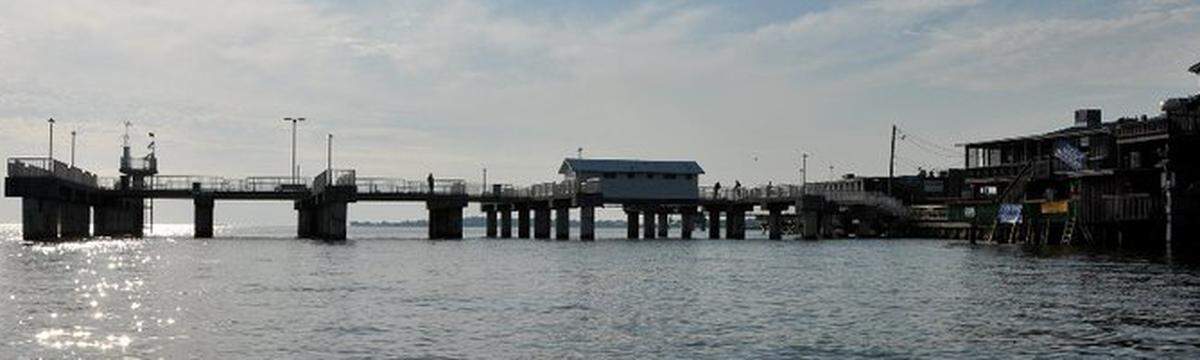 Cedar Key boasts a giant fishing pier.