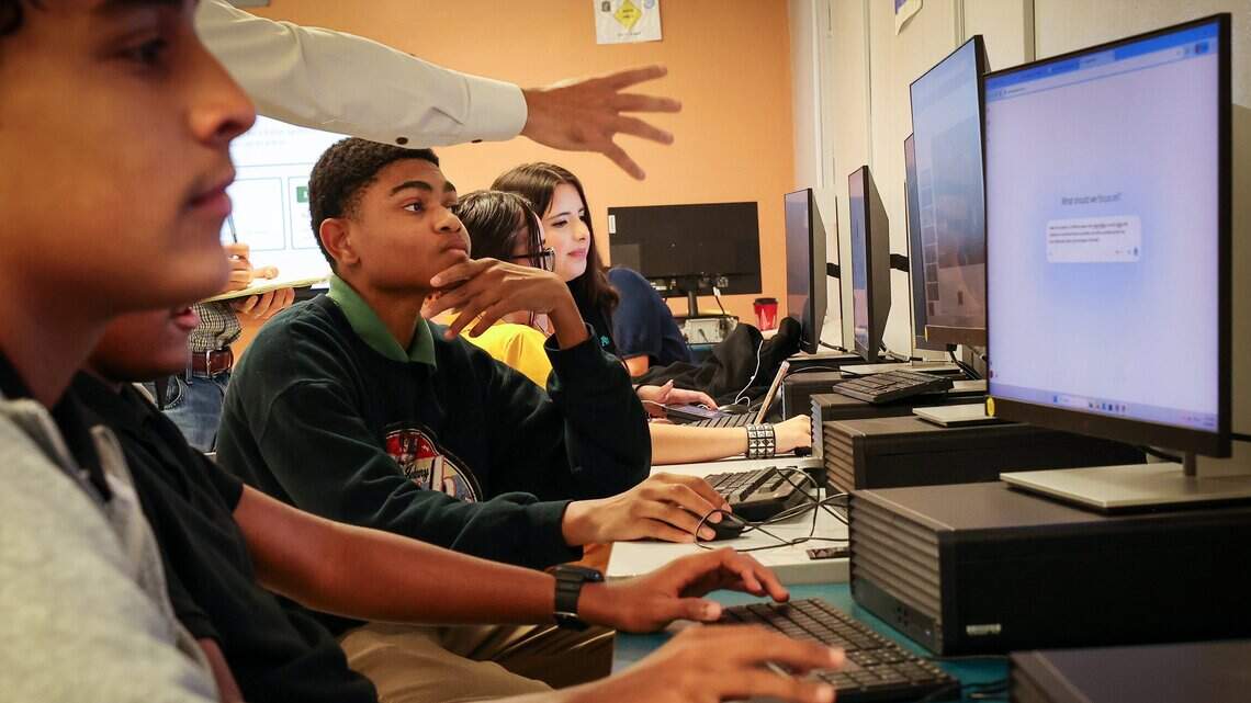Florida sets new rules for how students, teachers can use AI. Here’s what to know