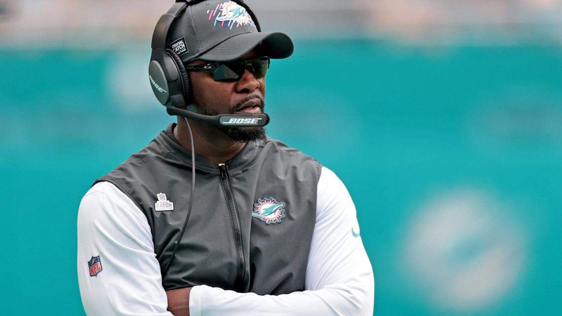 Former Dolphins coach Brian Flores alleges Giants interviewed him just to satisfy Rooney rule