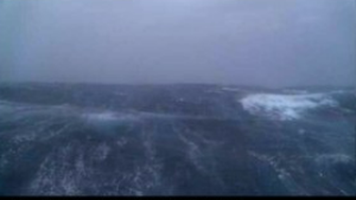 This wave was coming directly at the NOAA weather buoy in the western Atlantic Ocean on Aug. 19, images show.