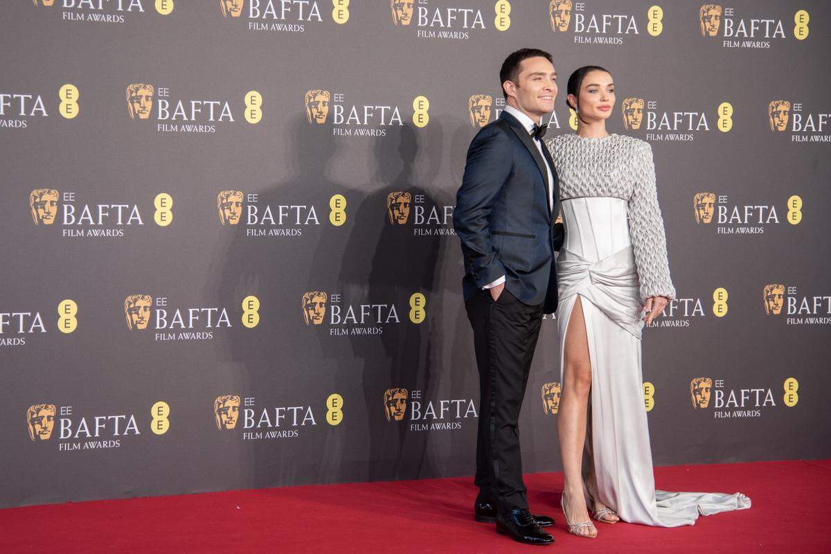 ed westwick and amy jackson