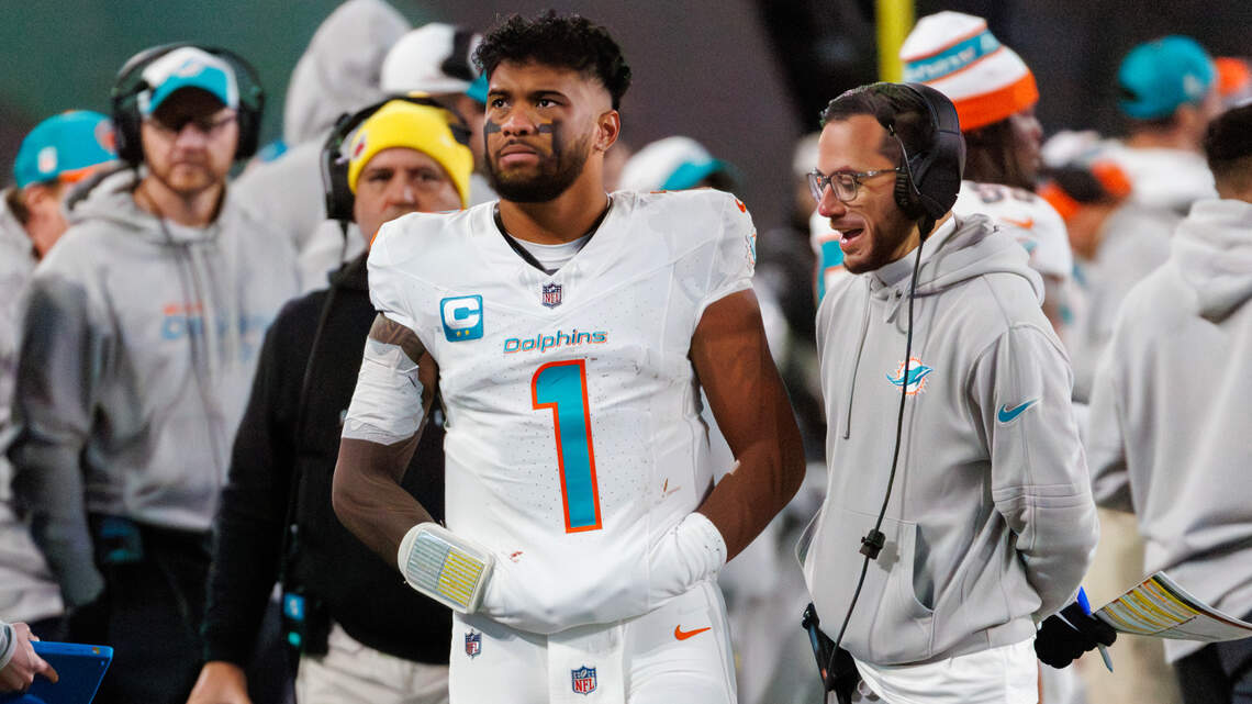Mike McDaniel ‘very encouraged’ Dolphins will sign Tua Tagovailoa to extension