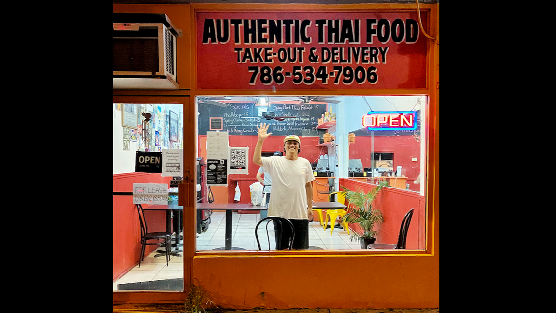 Chef Phuket Thongsodchareondee, known has Chef “Cake,” has closed his signature Upper East Side restaurant, Cake Thai, after six years.