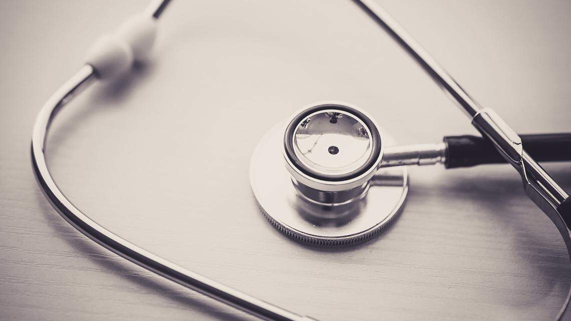 Florida doctor didn’t wear his hearing aid — and didn’t hear patient scream, state says