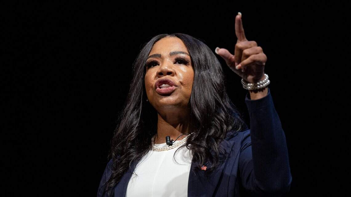 Florida congressional candidate preparing for wire fraud trial in Illinois