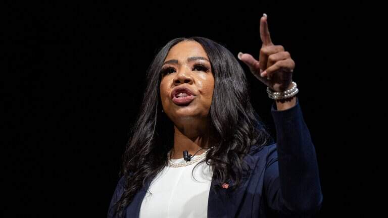 Florida congressional candidate preparing for wire fraud trial in Illinois