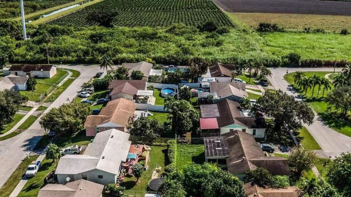 A Homestead neighborhood sits across from a field that is included in a plan to expand Miami-Dade County’s Urban Development Boundary.