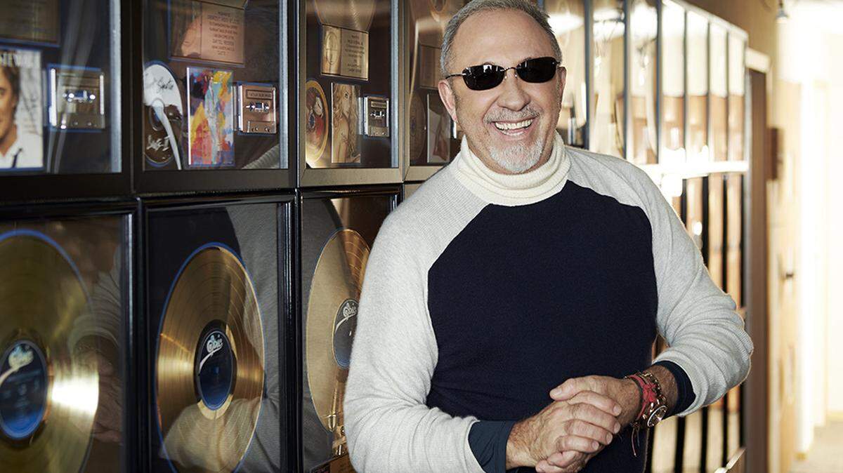 The producer, director, entrepreneur and author Emilio Estefan is a partner in expanding L’ATTITUDE.