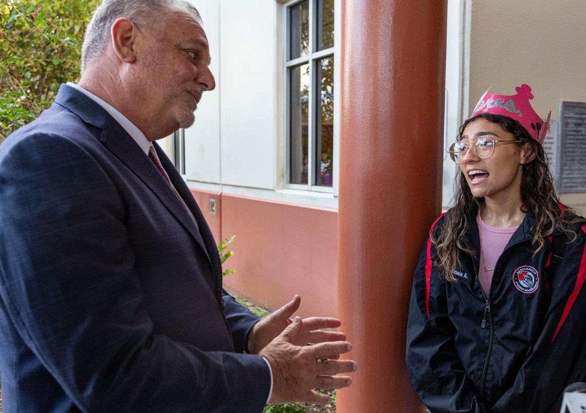 Coconut Creek, August 21, 2023 - Superintendent Peter Licata, left, talks to Senior Jessenia Almenguer, right, at Monarch High School in Coconut Creek. Mr. Licata visited schools in Broward County on the first day of school in Broward County.
