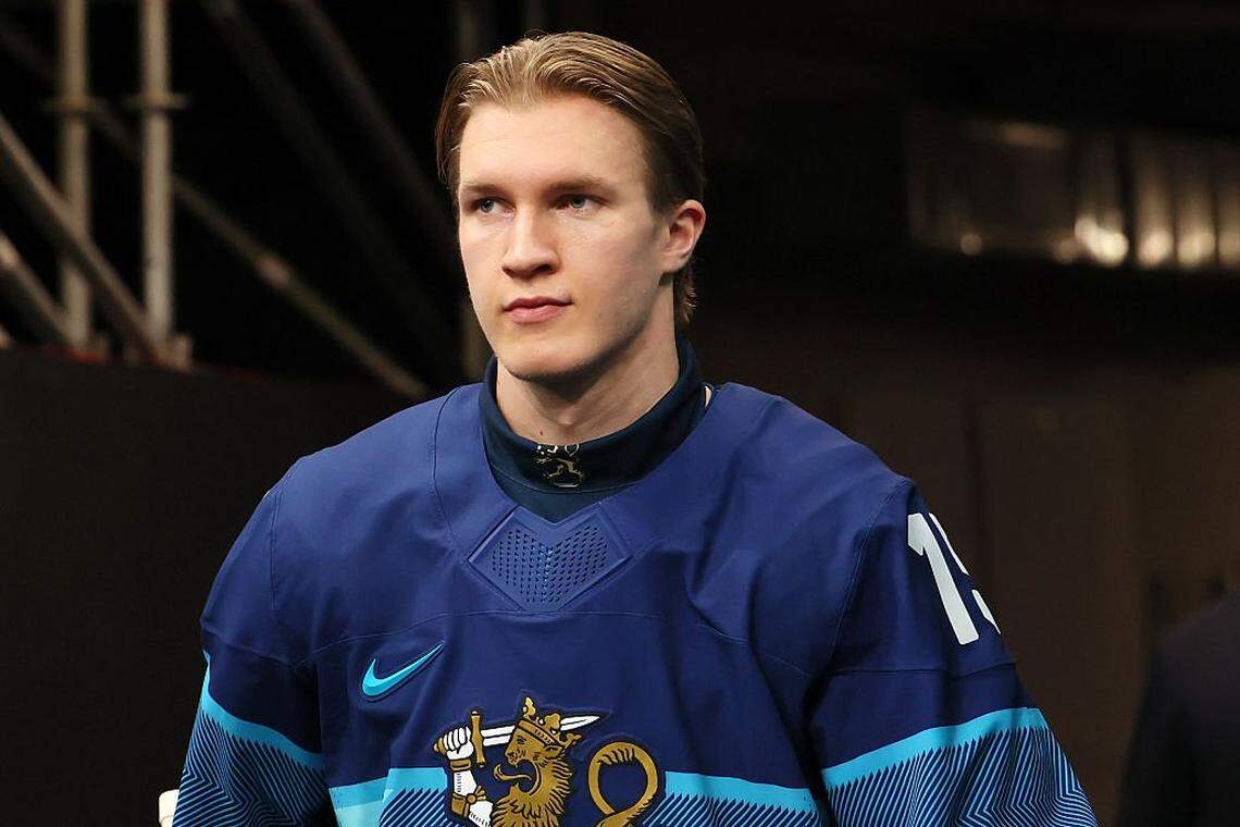 MILAN, ITALY - FEBRUARY 09: Anton Lundell #15 of Team Finland is seen prior to training on day three of the Milano Cortina 2026 Winter Olympic games at Milano Santagiulia Ice Hockey Arena on February 09, 2026 in Milan, Italy. (Photo by Bruce Bennett/Getty Images)