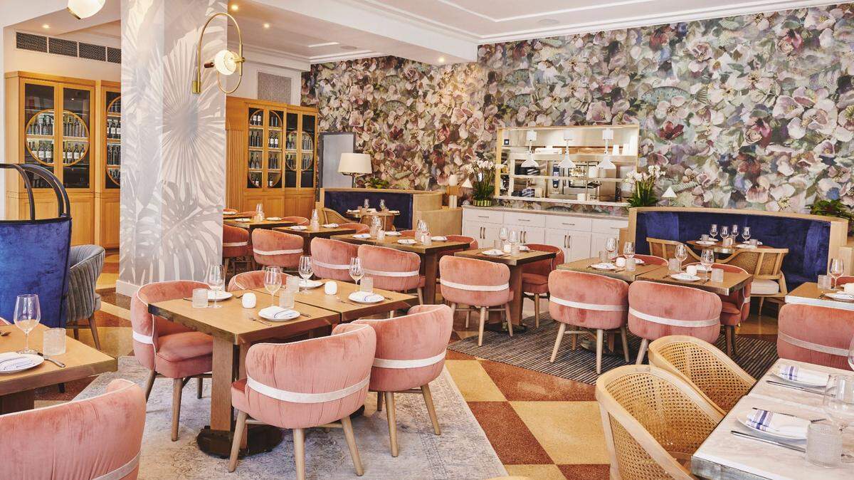 The main dining room at Meet Dalia in South Beach