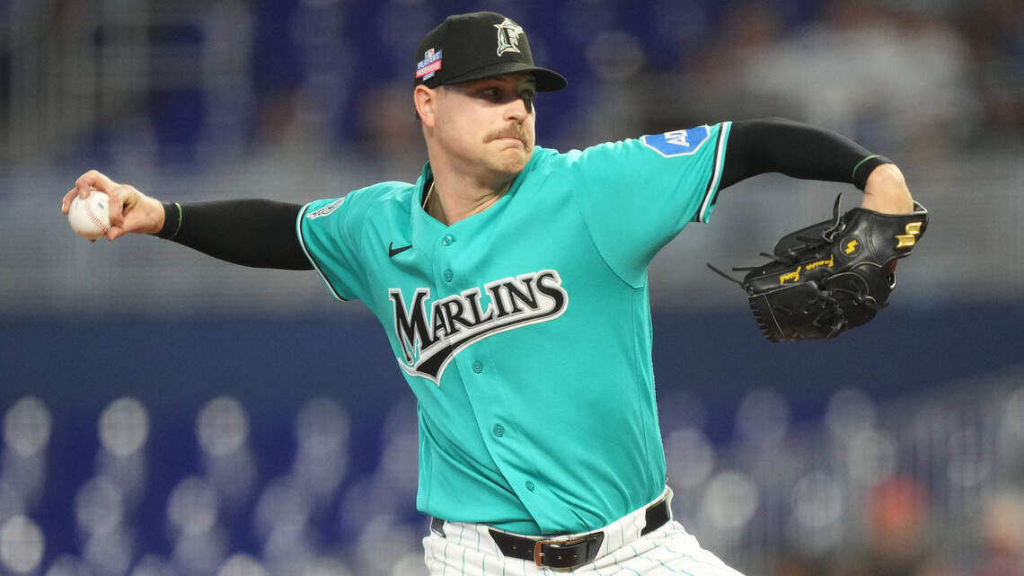 Marlins being aggressive with pitching moves in attempt to stay in playoff hunt