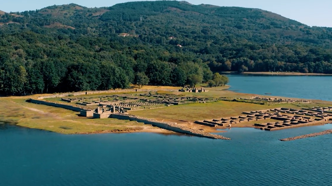 Europe’s drought and heatwave revealed an ancient Roman military camp complex, Aquis Querquennis, as water levels in the Lima River in Galicia, Spain, dropped.