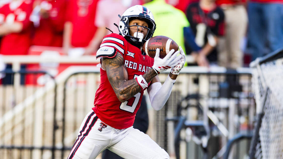 What analysts are saying about Dolphins’ selection of Caleb Douglas at No. 75