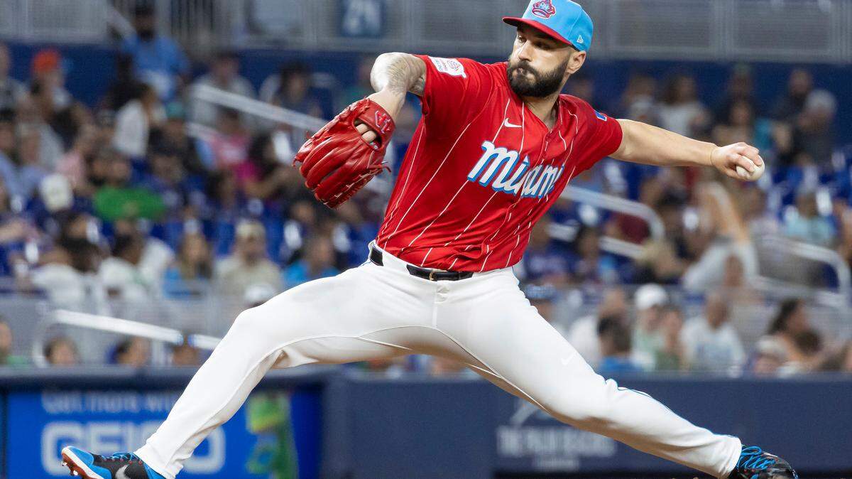 Miami Marlins pitcher Tanner Scott (66) pitches against the Chicago White Sox in the ninth inning of their MLB game at loanDepot park on Saturday, July 6, 2024, in Miami, Fla.